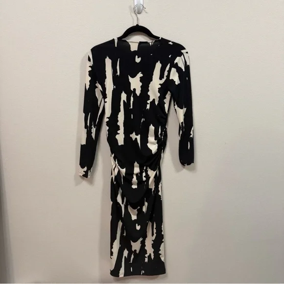 H&M Black White Abstract Print Ruched Midi Dress Long Sleeve Small - Picture 5 of 5